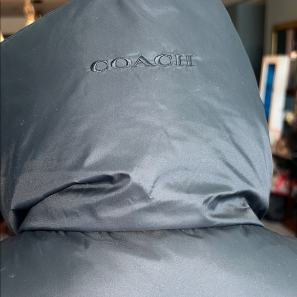 Coach Women's Black Down Puffer Jacket. Size Large NEW WITH TAGS - Picture 4 of 9